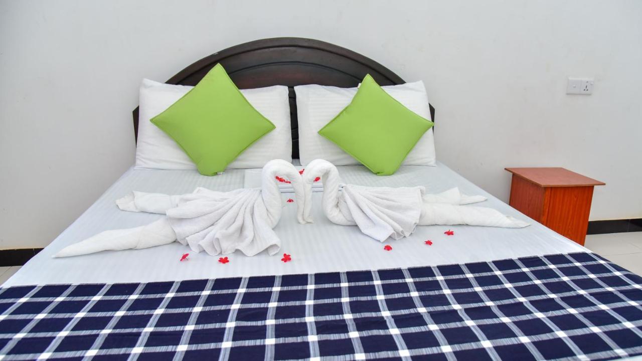The King'S Garden Resort دامبولا المظهر الخارجي الصورة