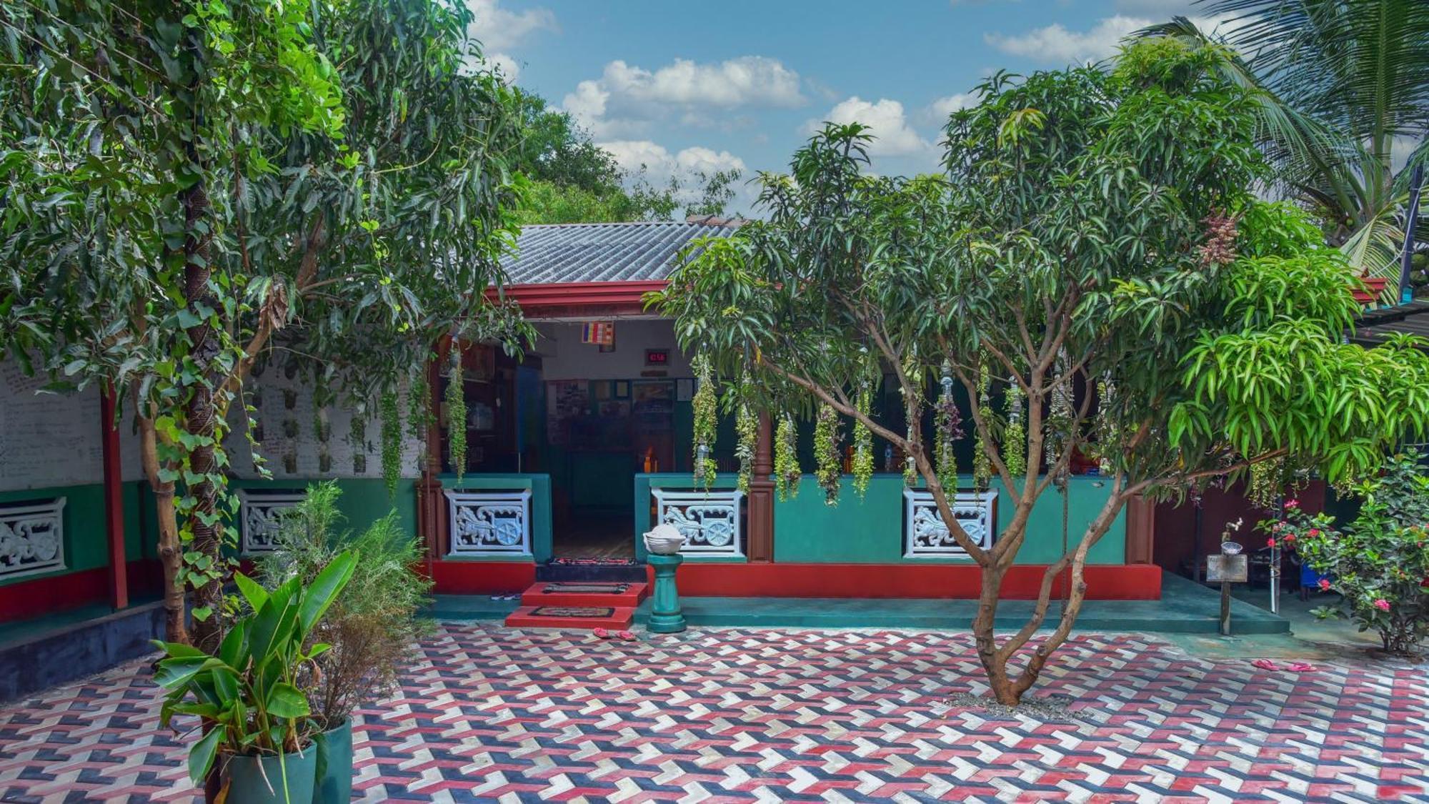 The King'S Garden Resort دامبولا المظهر الخارجي الصورة